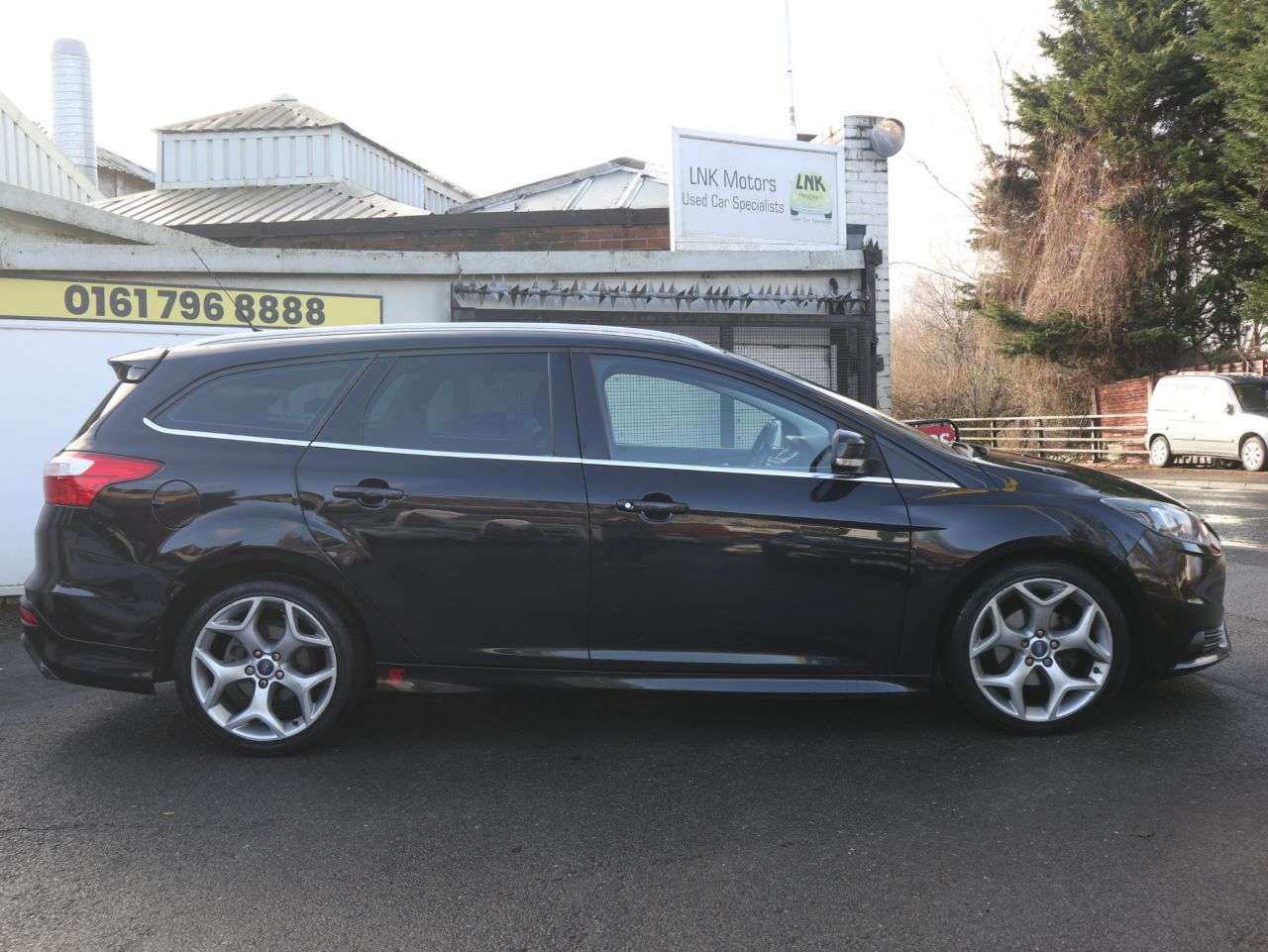 A 2013 FORD FOCUS 1.6 TDCi Titanium Estate 5dr Diesel Manual Euro 5 (s/s) (115 ps) *2 YEAR WA A 2013 FORD FOCUS 1.6 TDCi Titanium Estate 5dr Diesel Manual Euro 5 (s/s) (115 ps) *2 YEAR WA