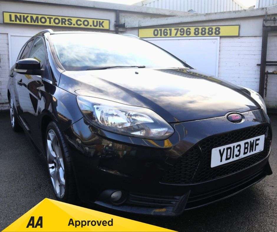 A 2013 FORD FOCUS 1.6 TDCi Titanium Estate 5dr Diesel Manual Euro 5 (s/s) (115 ps) *2 YEAR WA A 2013 FORD FOCUS 1.6 TDCi Titanium Estate 5dr Diesel Manual Euro 5 (s/s) (115 ps) *2 YEAR WA