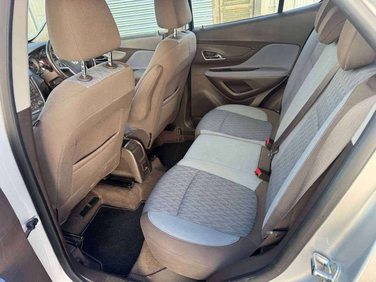 A 2013 VAUXHALL MOKKA 1.6 Tech Line SUV 5dr Petrol Manual 2WD Euro 5 (s/s) (115 ps) * 2 YEAR WARR A 2013 VAUXHALL MOKKA 1.6 Tech Line SUV 5dr Petrol Manual 2WD Euro 5 (s/s) (115 ps) * 2 YEAR WARR