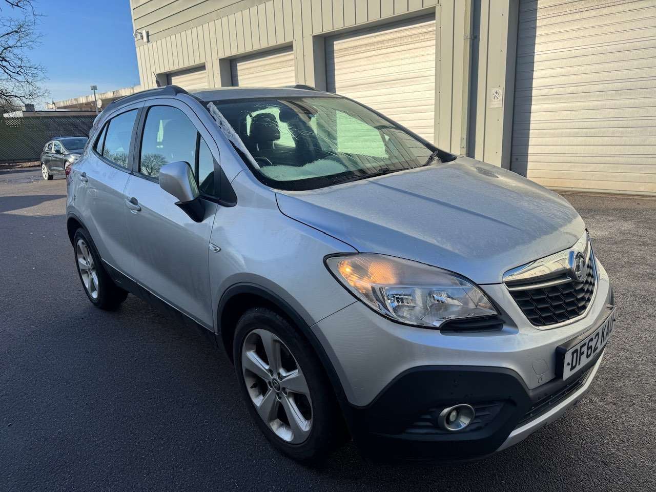 A 2013 VAUXHALL MOKKA 1.6 Tech Line SUV 5dr Petrol Manual 2WD Euro 5 (s/s) (115 ps) * 2 YEAR WARR A 2013 VAUXHALL MOKKA 1.6 Tech Line SUV 5dr Petrol Manual 2WD Euro 5 (s/s) (115 ps) * 2 YEAR WARR