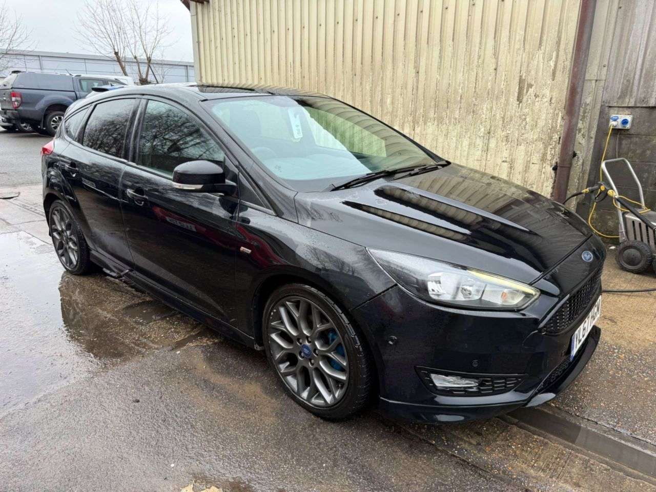 A 2018 FORD FOCUS 1.5 TDCi ST-Line Hatchback 5dr Diesel Manual Euro 6 (s/s) (120 ps) * 2 YEAR A 2018 FORD FOCUS 1.5 TDCi ST-Line Hatchback 5dr Diesel Manual Euro 6 (s/s) (120 ps) * 2 YEAR