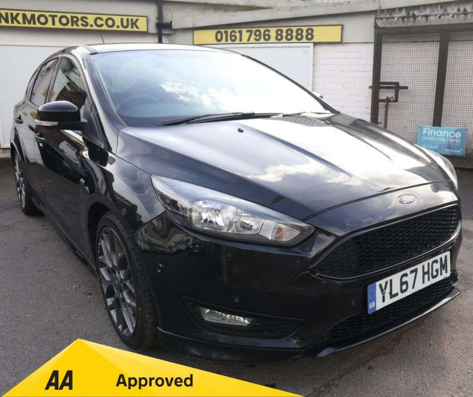 A 2018 FORD FOCUS 1.5 TDCi ST-Line Hatchback 5dr Diesel Manual Euro 6 (s/s) (120 ps) * 2 YEAR A 2018 FORD FOCUS 1.5 TDCi ST-Line Hatchback 5dr Diesel Manual Euro 6 (s/s) (120 ps) * 2 YEAR