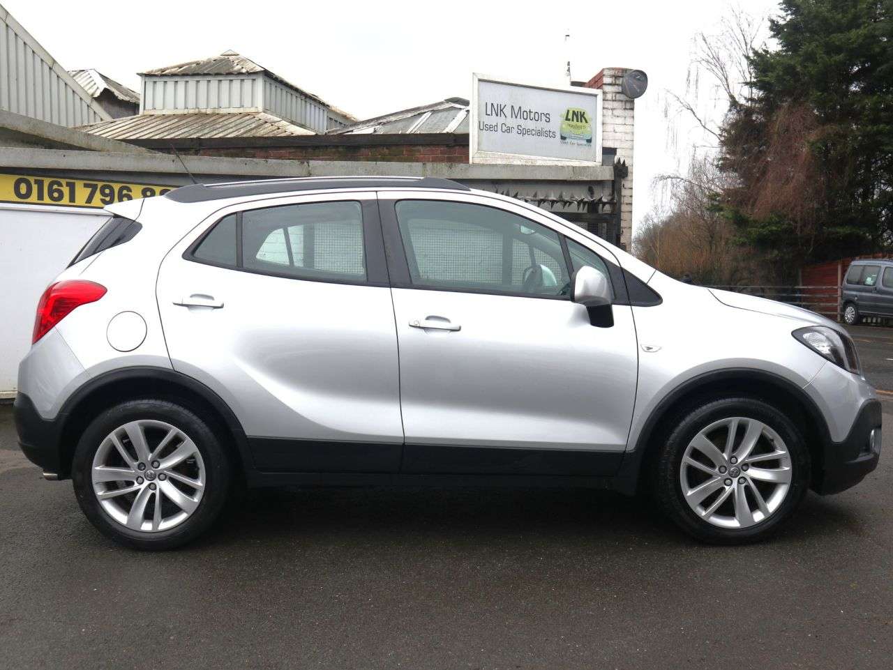 A 2015 VAUXHALL MOKKA 1.6 CDTi Exclusiv SUV 5dr Diesel Manual 2WD Euro 6 (s/s) (136 ps) *2 YEAR W A 2015 VAUXHALL MOKKA 1.6 CDTi Exclusiv SUV 5dr Diesel Manual 2WD Euro 6 (s/s) (136 ps) *2 YEAR W