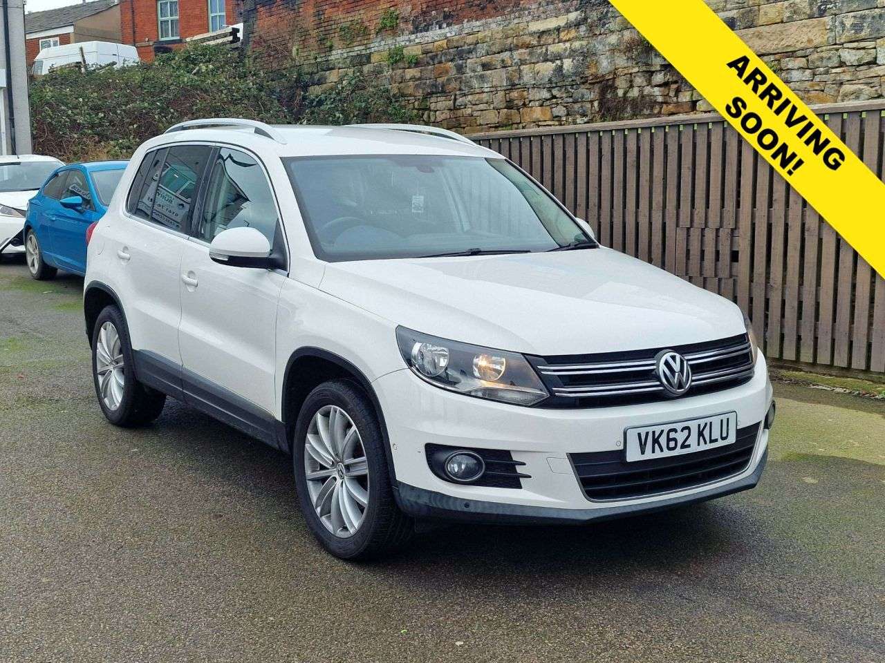 A 2012 VOLKSWAGEN TIGUAN 2.0 TDI BlueMotion Tech Sport SUV 5dr Diesel Manual 2WD Euro 5 (s/s) (140 p A 2012 VOLKSWAGEN TIGUAN 2.0 TDI BlueMotion Tech Sport SUV 5dr Diesel Manual 2WD Euro 5 (s/s) (140 p