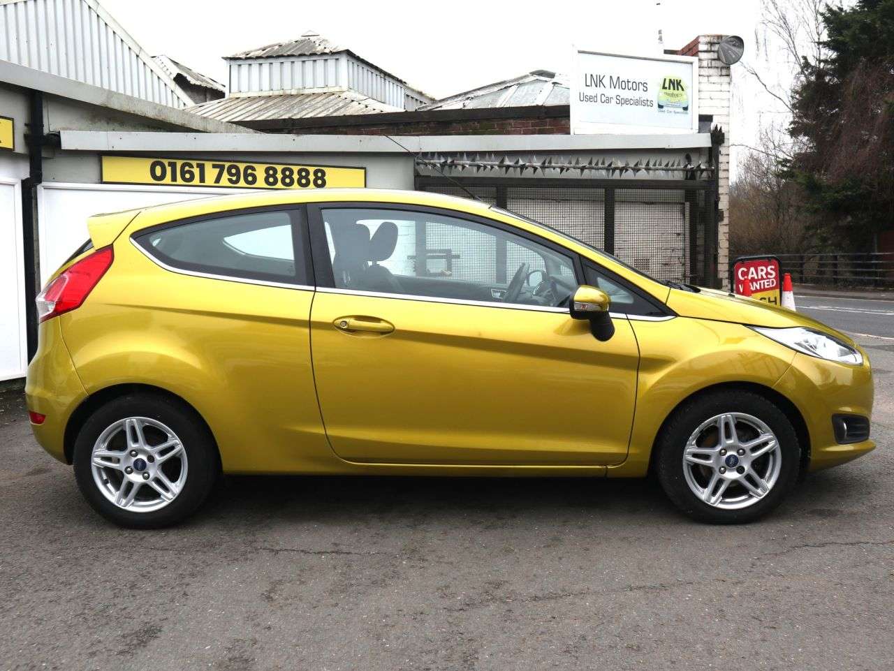 A 2013 FORD FIESTA 1.25 Zetec Hatchback 3dr Petrol Manual Euro 5 (82 ps) * 2 YEAR WARRANTY £99 A 2013 FORD FIESTA 1.25 Zetec Hatchback 3dr Petrol Manual Euro 5 (82 ps) * 2 YEAR WARRANTY £99