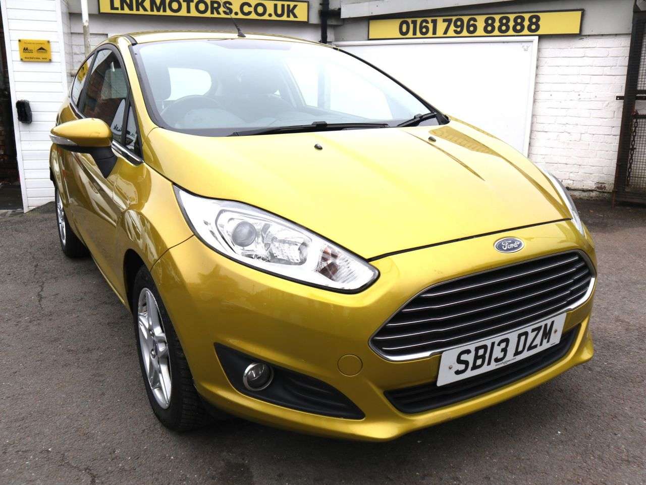 A 2013 FORD FIESTA 1.25 Zetec Hatchback 3dr Petrol Manual Euro 5 (82 ps) * 2 YEAR WARRANTY £99 A 2013 FORD FIESTA 1.25 Zetec Hatchback 3dr Petrol Manual Euro 5 (82 ps) * 2 YEAR WARRANTY £99