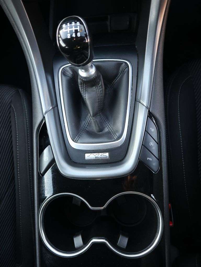 2015 FORD MONDEO 2015 FORD MONDEO