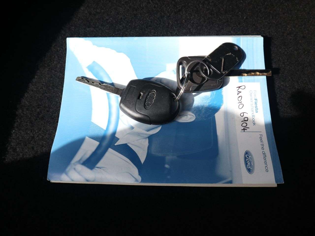 2010 FORD FIESTA 2010 FORD FIESTA