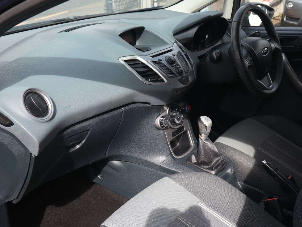 2010 FORD FIESTA 2010 FORD FIESTA