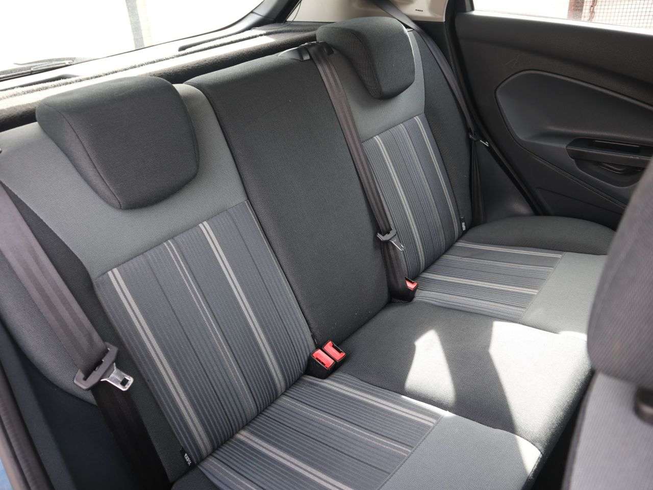 2010 FORD FIESTA 2010 FORD FIESTA
