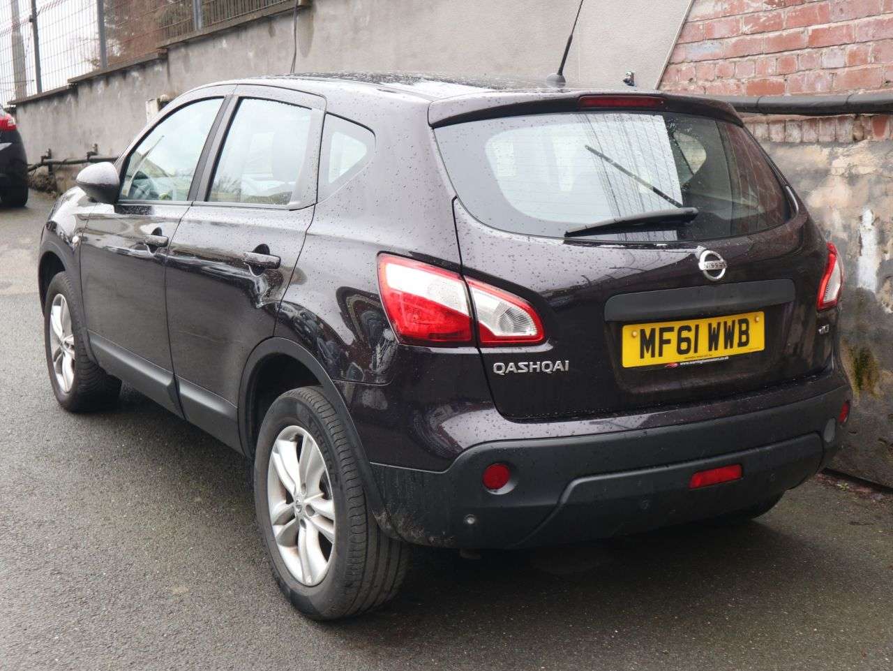 A 2011 NISSAN QASHQAI 1.5 dCi Acenta SUV 5dr Diesel Manual 2WD Euro 5 (110 ps) *2 YEAR WARRANTY £ A 2011 NISSAN QASHQAI 1.5 dCi Acenta SUV 5dr Diesel Manual 2WD Euro 5 (110 ps) *2 YEAR WARRANTY £