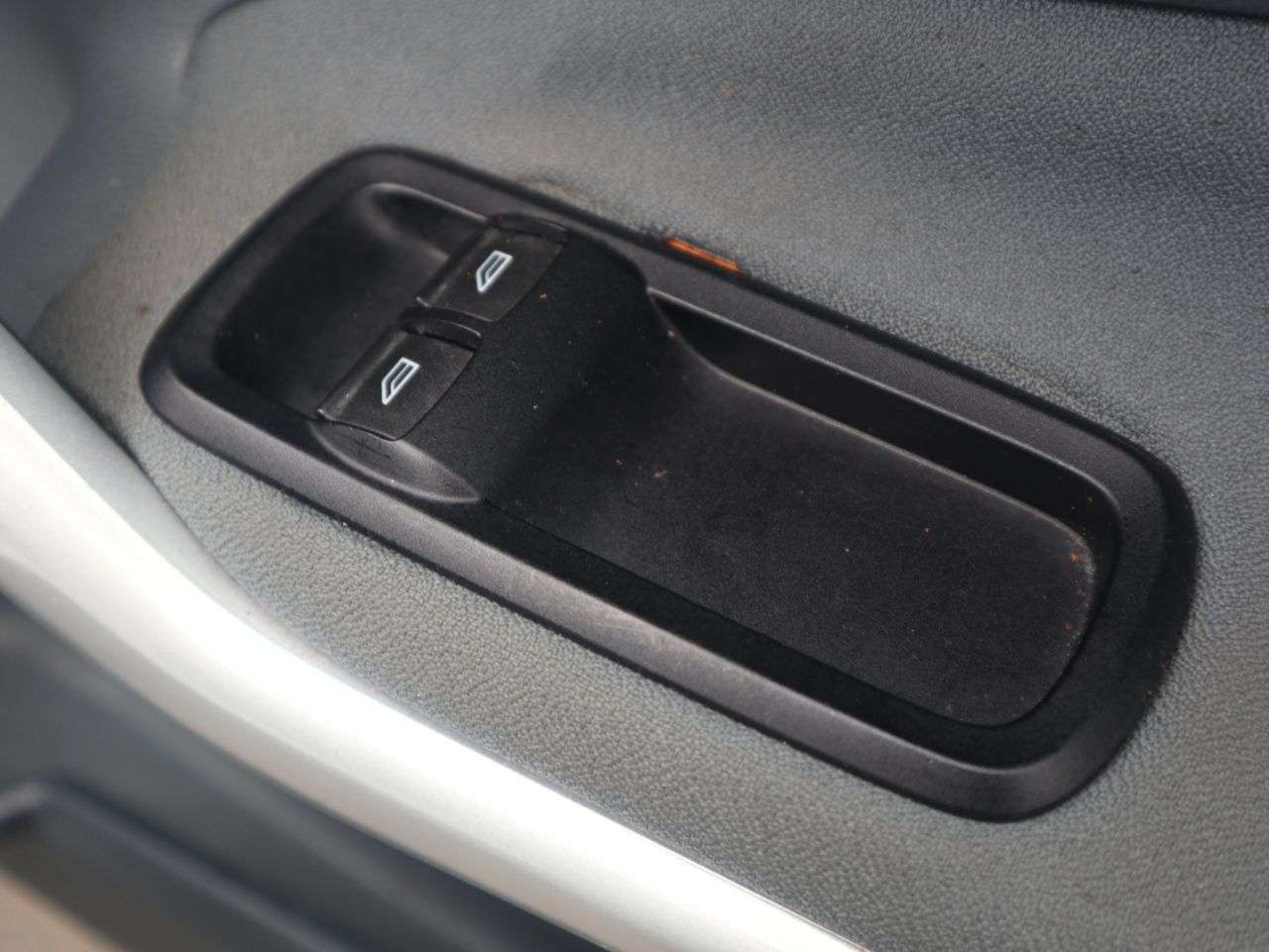 2010 FORD FIESTA 2010 FORD FIESTA