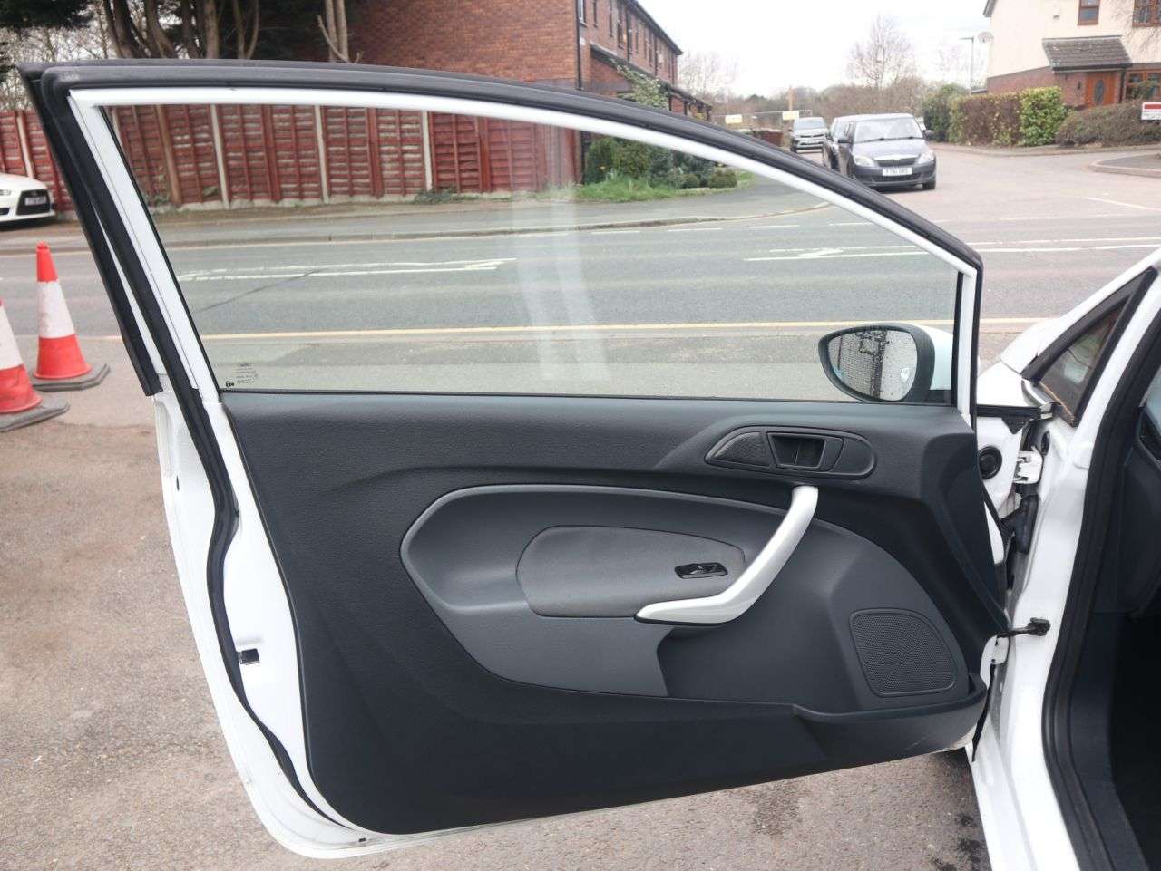 2010 FORD FIESTA 2010 FORD FIESTA