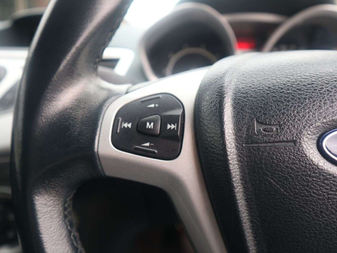 2010 FORD FIESTA 2010 FORD FIESTA