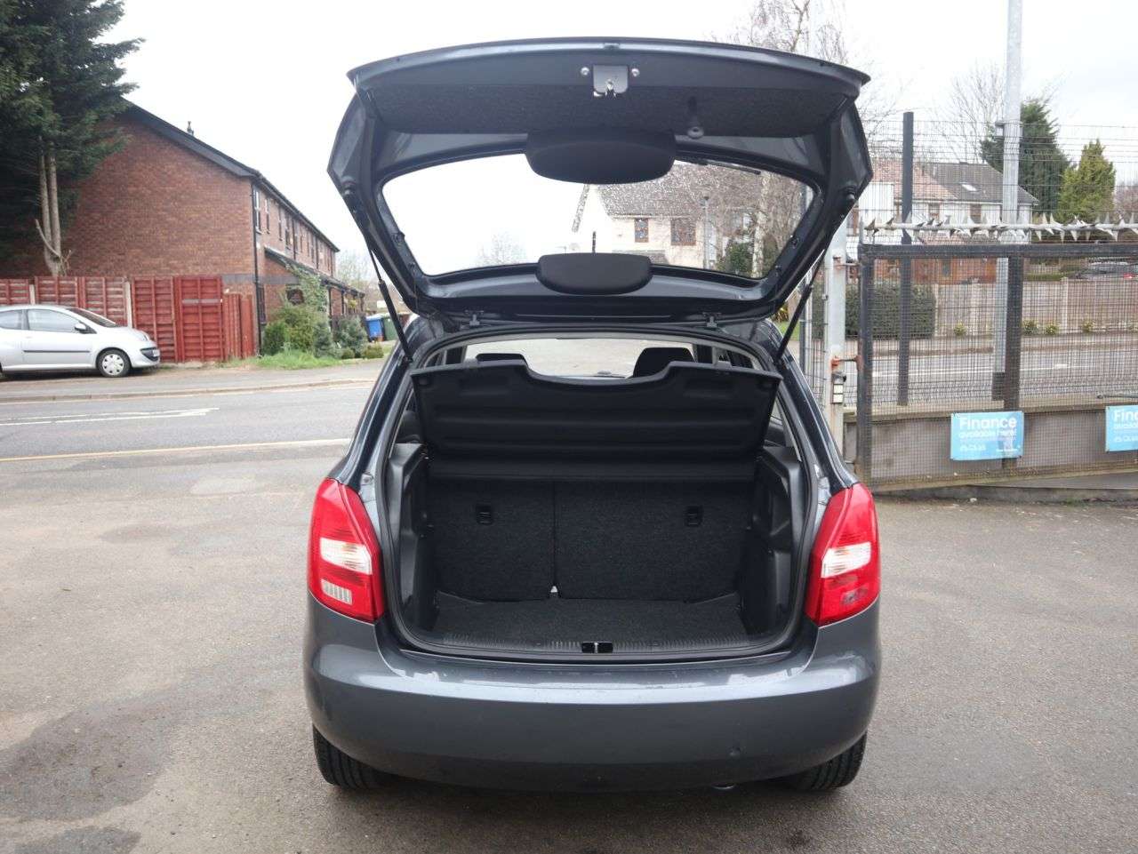 2012 SKODA FABIA 2012 SKODA FABIA