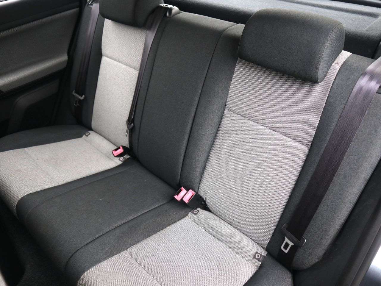 2012 SKODA FABIA 2012 SKODA FABIA