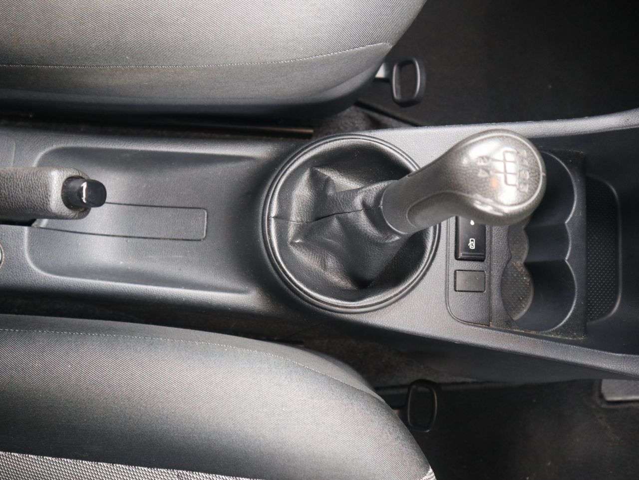 2012 SKODA FABIA 2012 SKODA FABIA