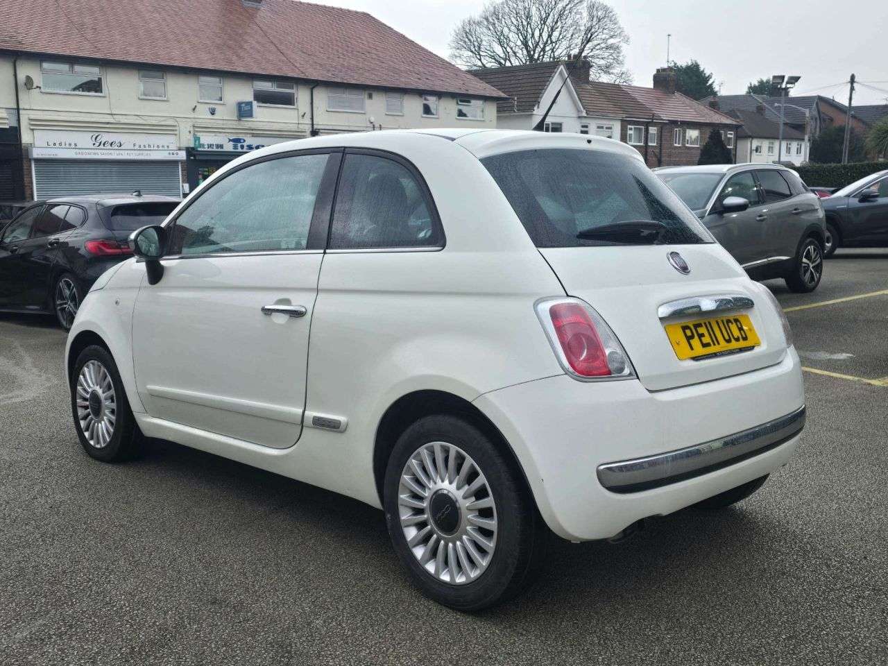 2011 FIAT 500 2011 FIAT 500