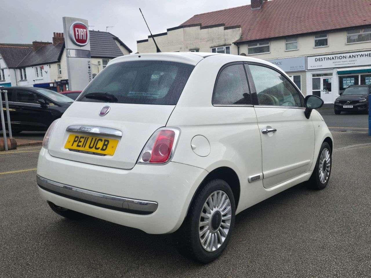 2011 FIAT 500 2011 FIAT 500