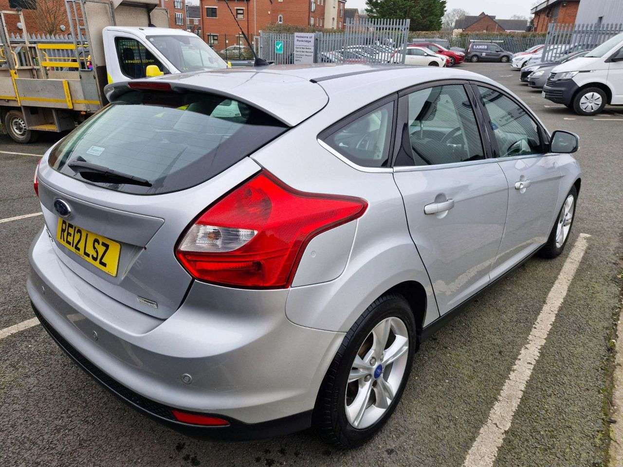A 2012 FORD FOCUS 1.6 TDCi Zetec Hatchback 5dr Diesel Manual Euro 5 (s/s) (115 ps) *2 YEAR WA A 2012 FORD FOCUS 1.6 TDCi Zetec Hatchback 5dr Diesel Manual Euro 5 (s/s) (115 ps) *2 YEAR WA