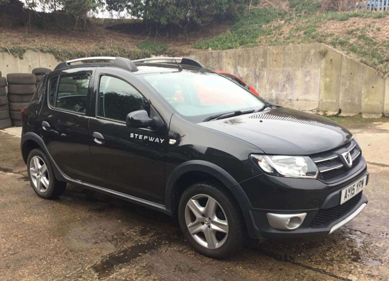 A 2015 DACIA SANDERO STEPWAY 1.5 dCi Laureate Hatchback 5dr Diesel Manual Euro 5 (90 ps) *2 YEAR WARRANT A 2015 DACIA SANDERO STEPWAY 1.5 dCi Laureate Hatchback 5dr Diesel Manual Euro 5 (90 ps) *2 YEAR WARRANT