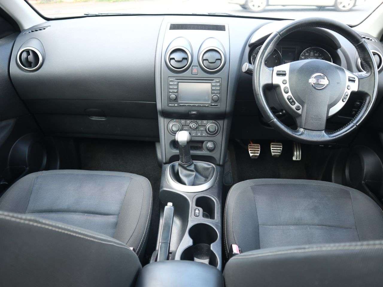 A 2012 NISSAN QASHQAI 1.6 n-tec+ SUV 5dr Petrol Manual 2WD Euro 5 (117 ps) *2 YEAR WARRANTY £99 + A 2012 NISSAN QASHQAI 1.6 n-tec+ SUV 5dr Petrol Manual 2WD Euro 5 (117 ps) *2 YEAR WARRANTY £99 +
