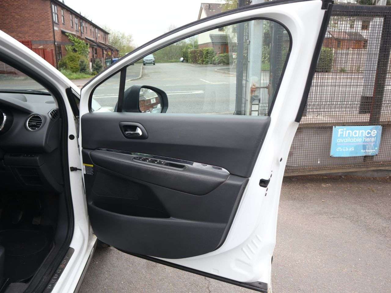 2012 PEUGEOT 3008 2012 PEUGEOT 3008