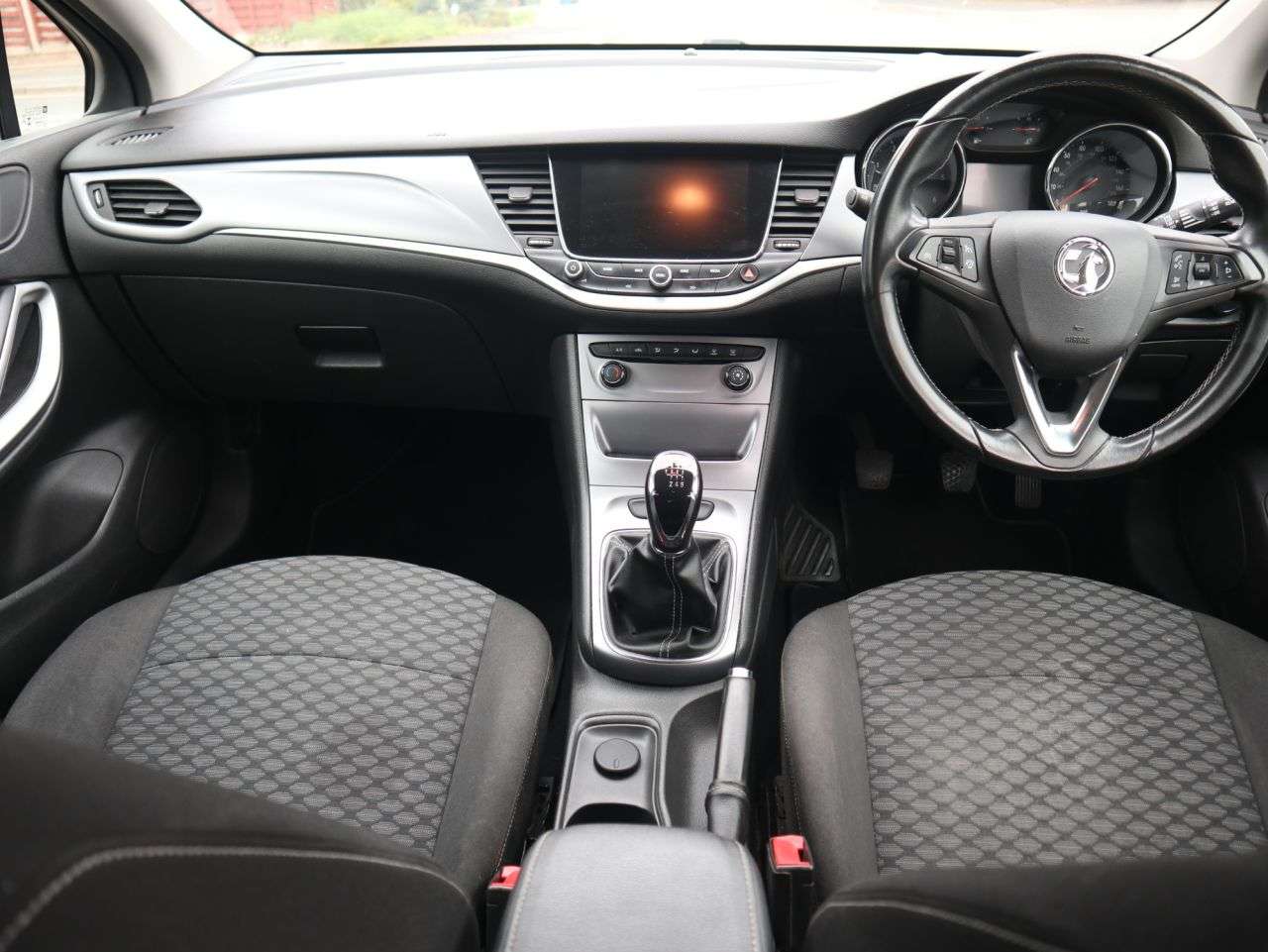 A 2017 VAUXHALL ASTRA 1.6 CDTi ecoFLEX Tech Line Sports Tourer 5dr Diesel Manual Euro 6 (s/s) (11 A 2017 VAUXHALL ASTRA 1.6 CDTi ecoFLEX Tech Line Sports Tourer 5dr Diesel Manual Euro 6 (s/s) (11
