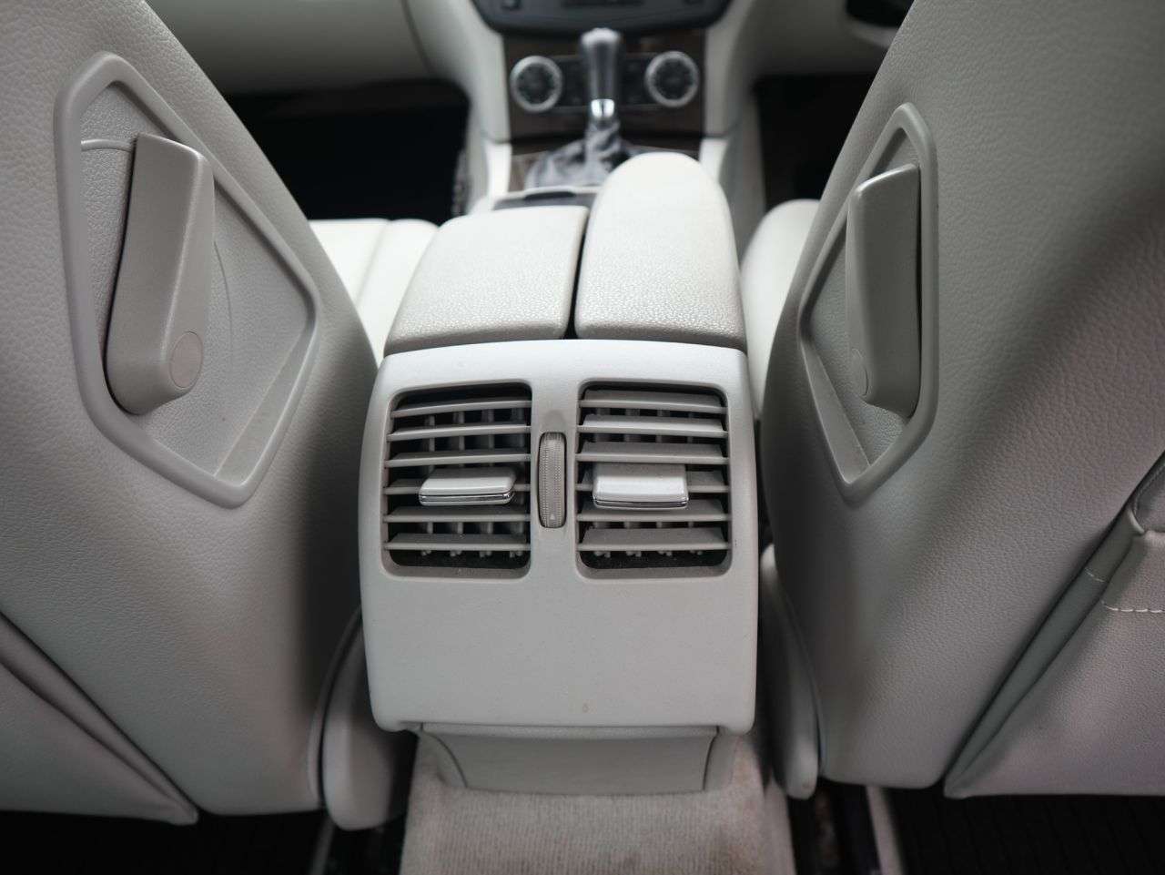 2009 MERCEDES-BENZ C-CLASS 2009 MERCEDES-BENZ C-CLASS