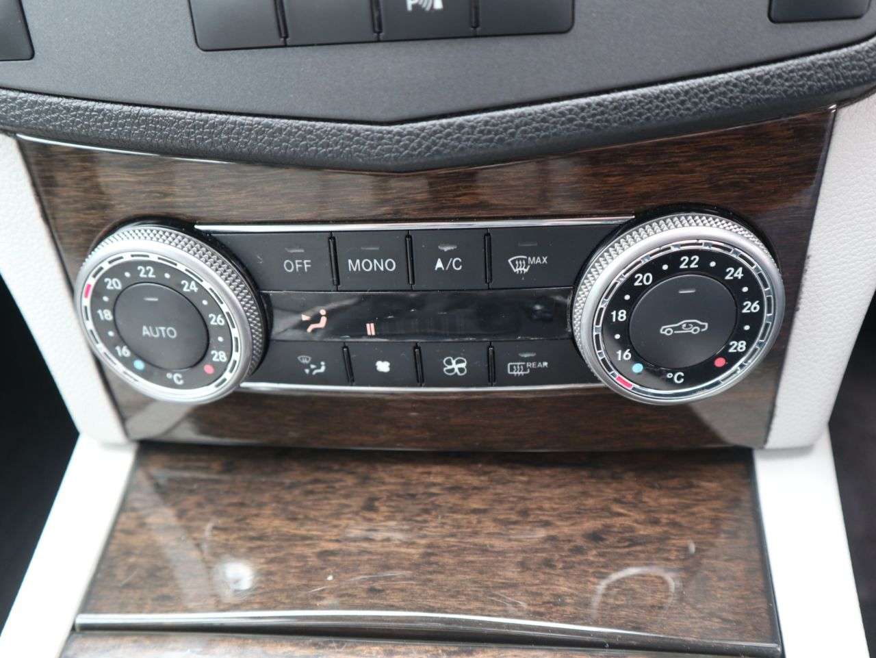 2009 MERCEDES-BENZ C-CLASS 2009 MERCEDES-BENZ C-CLASS