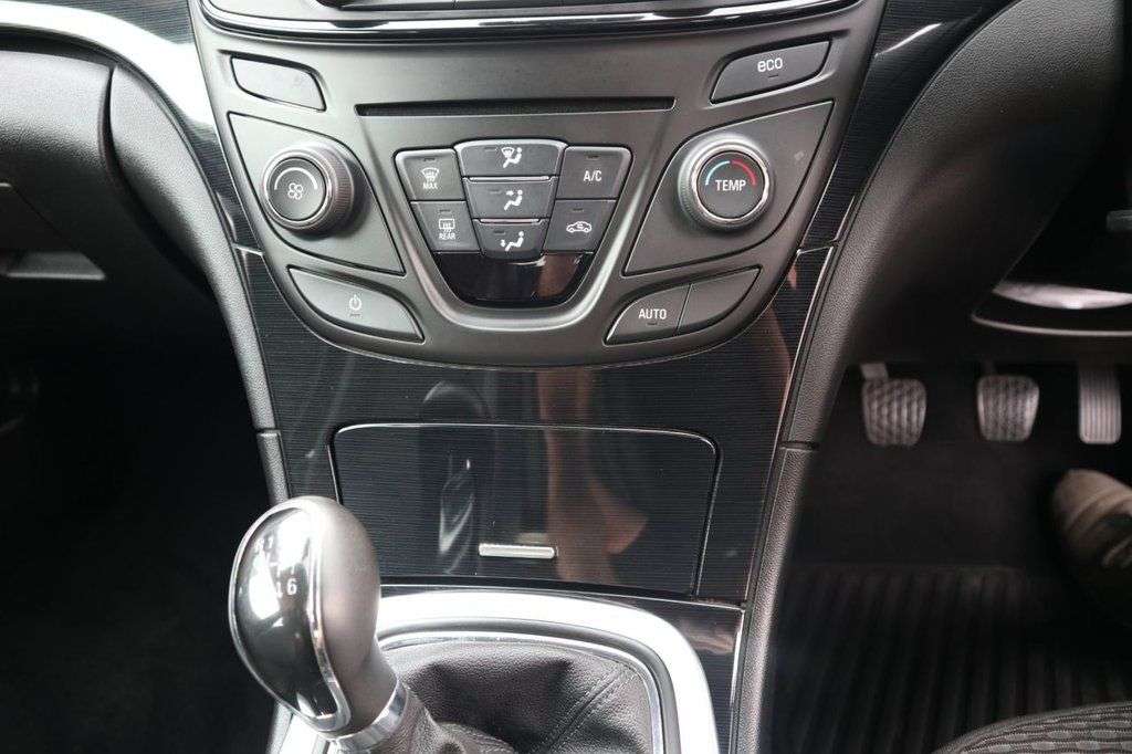 2015 VAUXHALL INSIGNIA 2015 VAUXHALL INSIGNIA