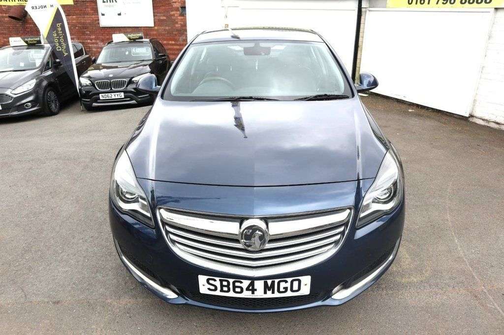 A 2015 VAUXHALL INSIGNIA 2.0 CDTi ecoFLEX Tech Line Hatchback 5dr Diesel Manual Euro 5 (s/s) (140 ps A 2015 VAUXHALL INSIGNIA 2.0 CDTi ecoFLEX Tech Line Hatchback 5dr Diesel Manual Euro 5 (s/s) (140 ps