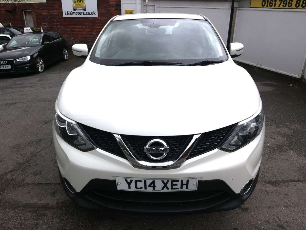 A 2014 NISSAN QASHQAI 1.5 dCi Acenta SUV 5dr Diesel Manual 2WD Euro 5 (s/s) (110 ps) *2 YEAR WTY A 2014 NISSAN QASHQAI 1.5 dCi Acenta SUV 5dr Diesel Manual 2WD Euro 5 (s/s) (110 ps) *2 YEAR WTY