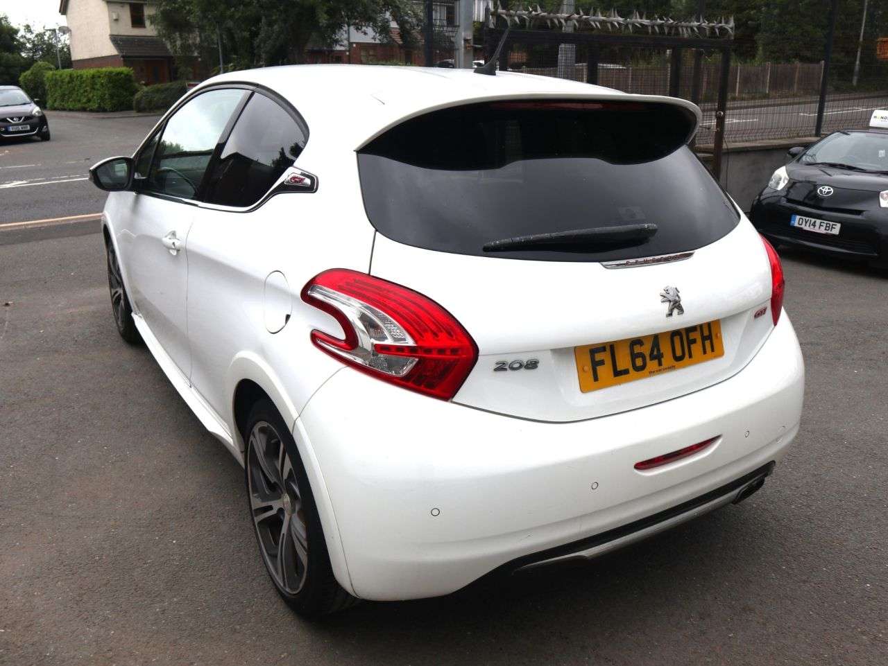 2015 PEUGEOT 208 2015 PEUGEOT 208