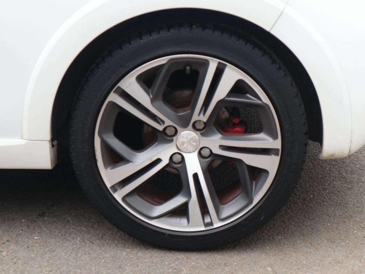 2015 PEUGEOT 208 2015 PEUGEOT 208