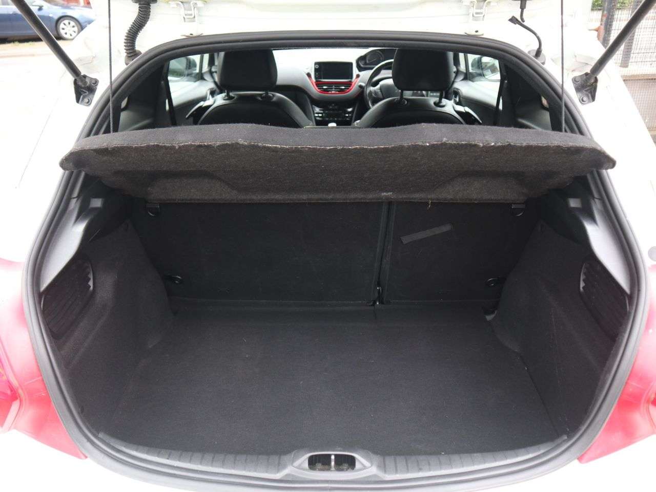 2015 PEUGEOT 208 2015 PEUGEOT 208