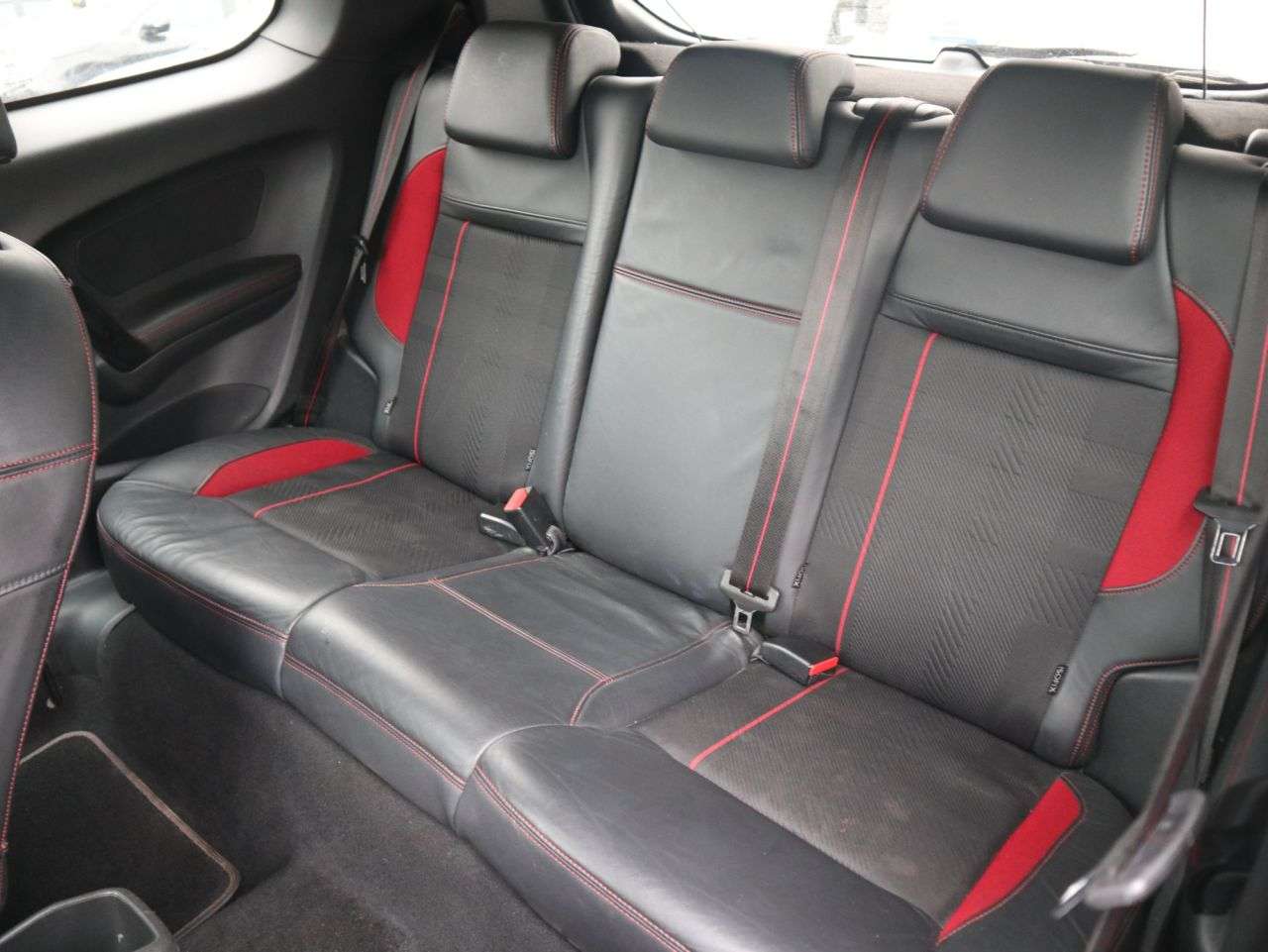2015 PEUGEOT 208 2015 PEUGEOT 208