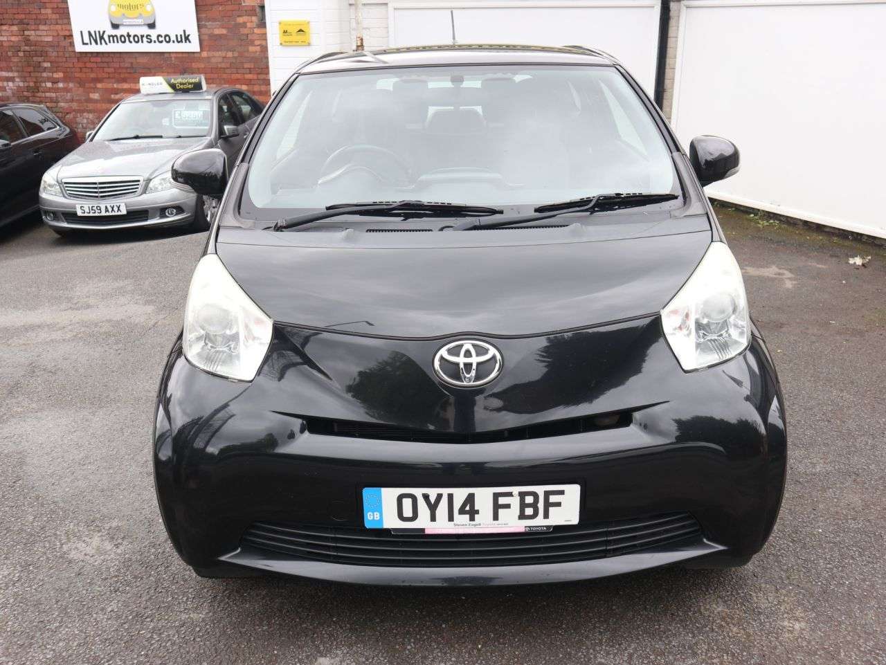 A 2014 TOYOTA IQ 1.0 VVT-i Hatchback 3dr Petrol Manual Euro 5 (68 ps) *2 YEAR WTY FROM £99 + A 2014 TOYOTA IQ 1.0 VVT-i Hatchback 3dr Petrol Manual Euro 5 (68 ps) *2 YEAR WTY FROM £99 +