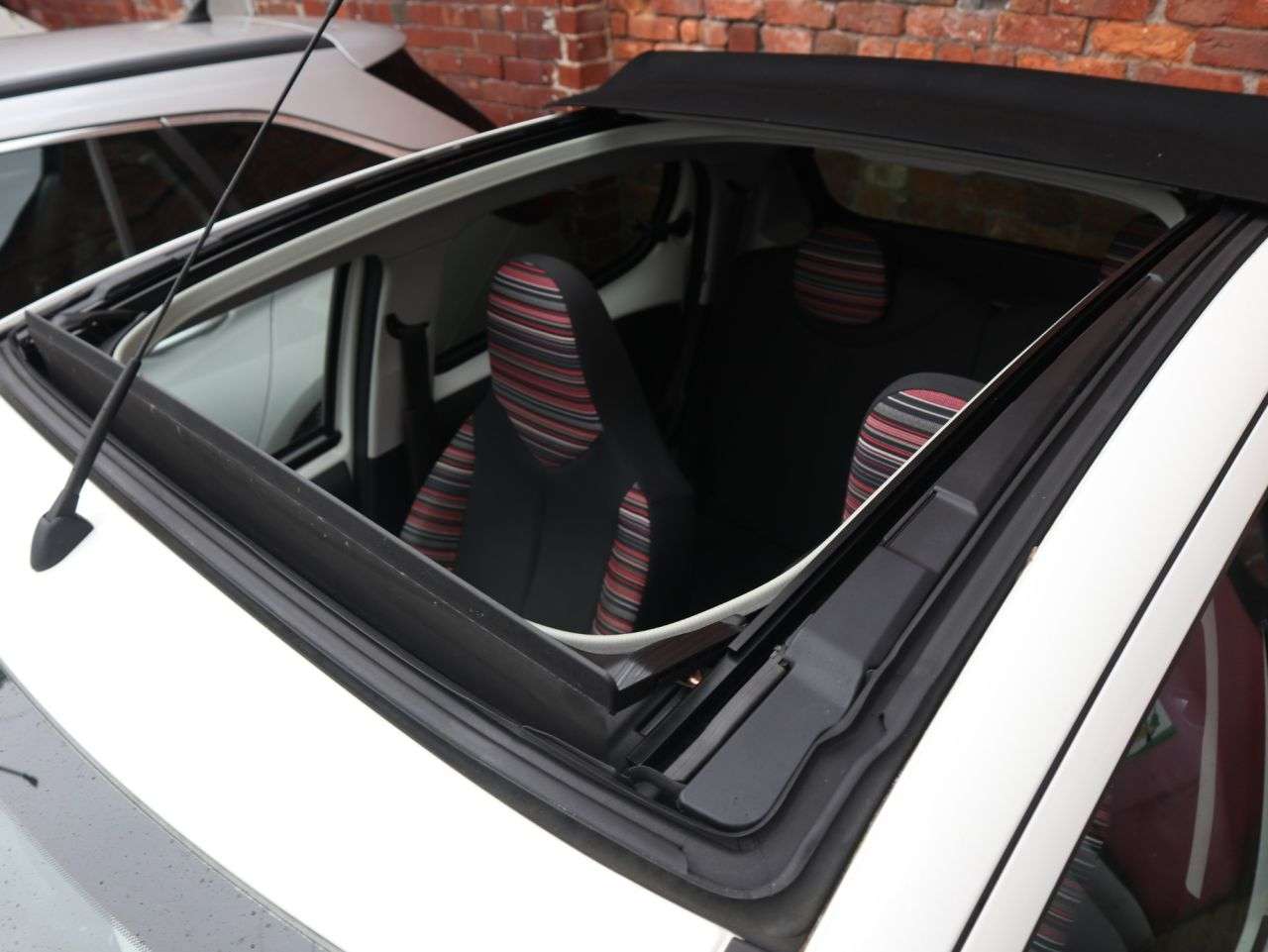 2014 CITROEN C1 2014 CITROEN C1