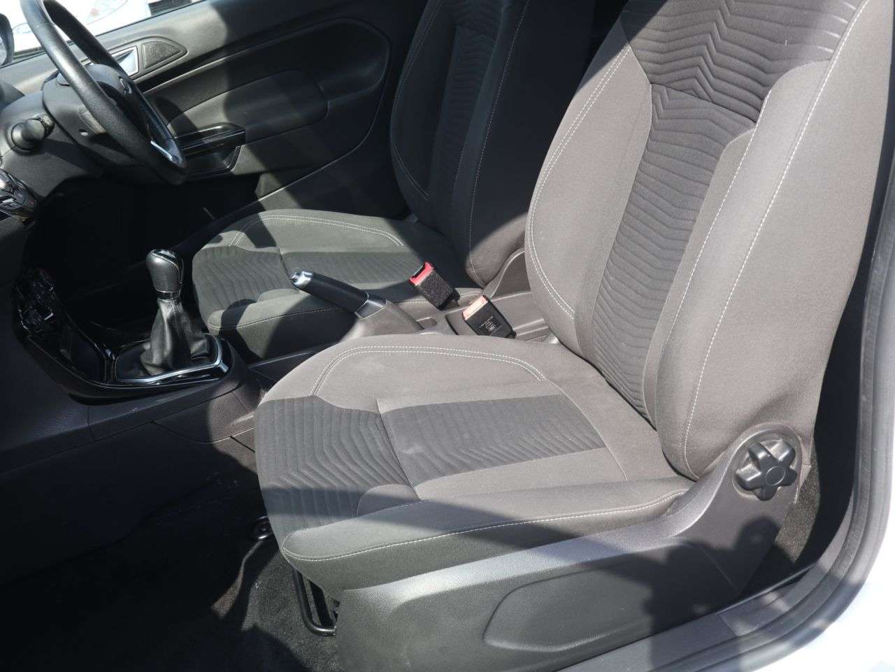 2013 FORD FIESTA 2013 FORD FIESTA