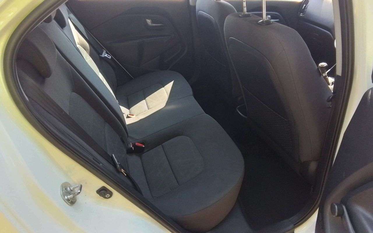 2013 KIA RIO 2013 KIA RIO