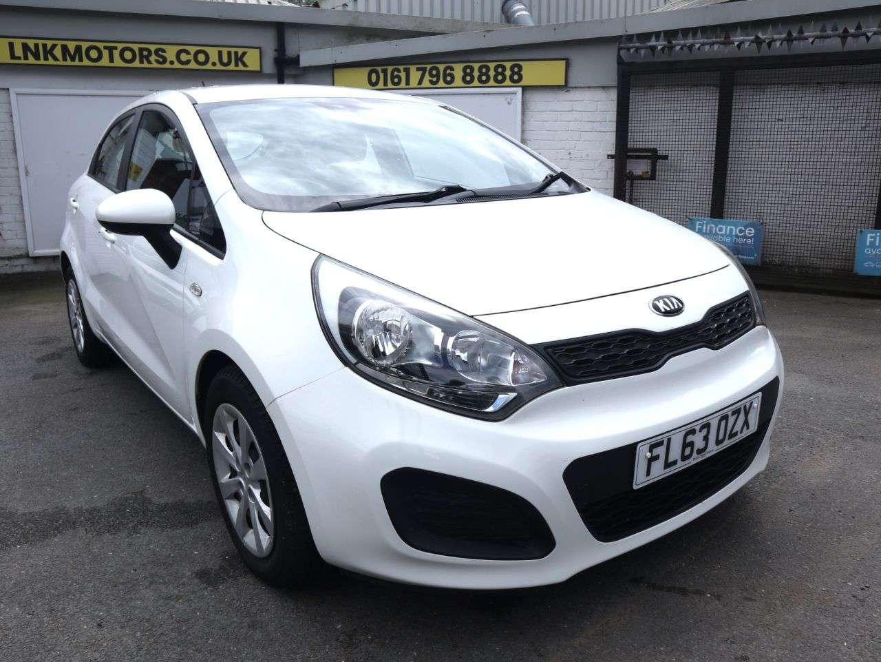 A 2013 KIA RIO 1.25 1 Hatchback 5dr Petrol Manual Euro 5 (84 bhp) *2 YEAR WTY FROM £99 + 1 A 2013 KIA RIO 1.25 1 Hatchback 5dr Petrol Manual Euro 5 (84 bhp) *2 YEAR WTY FROM £99 + 1