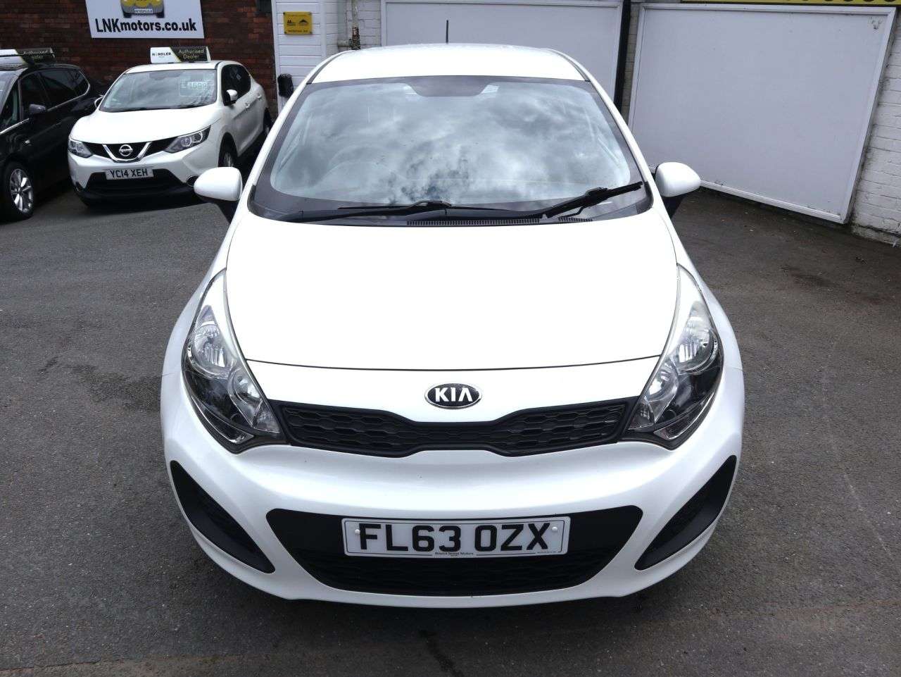 A 2013 KIA RIO 1.25 1 Hatchback 5dr Petrol Manual Euro 5 (84 bhp) *2 YEAR WTY FROM £99 + 1 A 2013 KIA RIO 1.25 1 Hatchback 5dr Petrol Manual Euro 5 (84 bhp) *2 YEAR WTY FROM £99 + 1