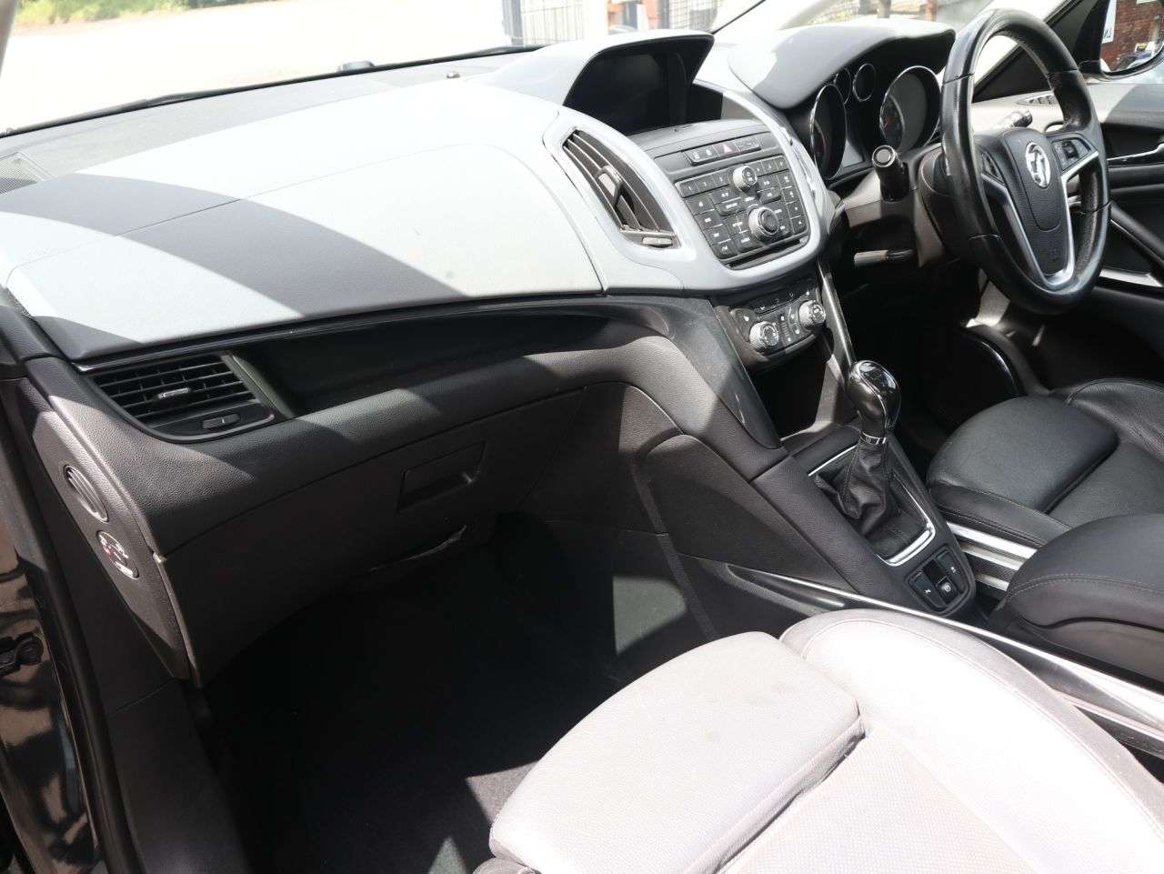 A 2015 VAUXHALL ZAFIRA TOURER 2.0 CDTi Elite MPV 5dr Diesel Manual Euro 5 (165 ps) *2 YEAR WTY FROM £99 + A 2015 VAUXHALL ZAFIRA TOURER 2.0 CDTi Elite MPV 5dr Diesel Manual Euro 5 (165 ps) *2 YEAR WTY FROM £99 +