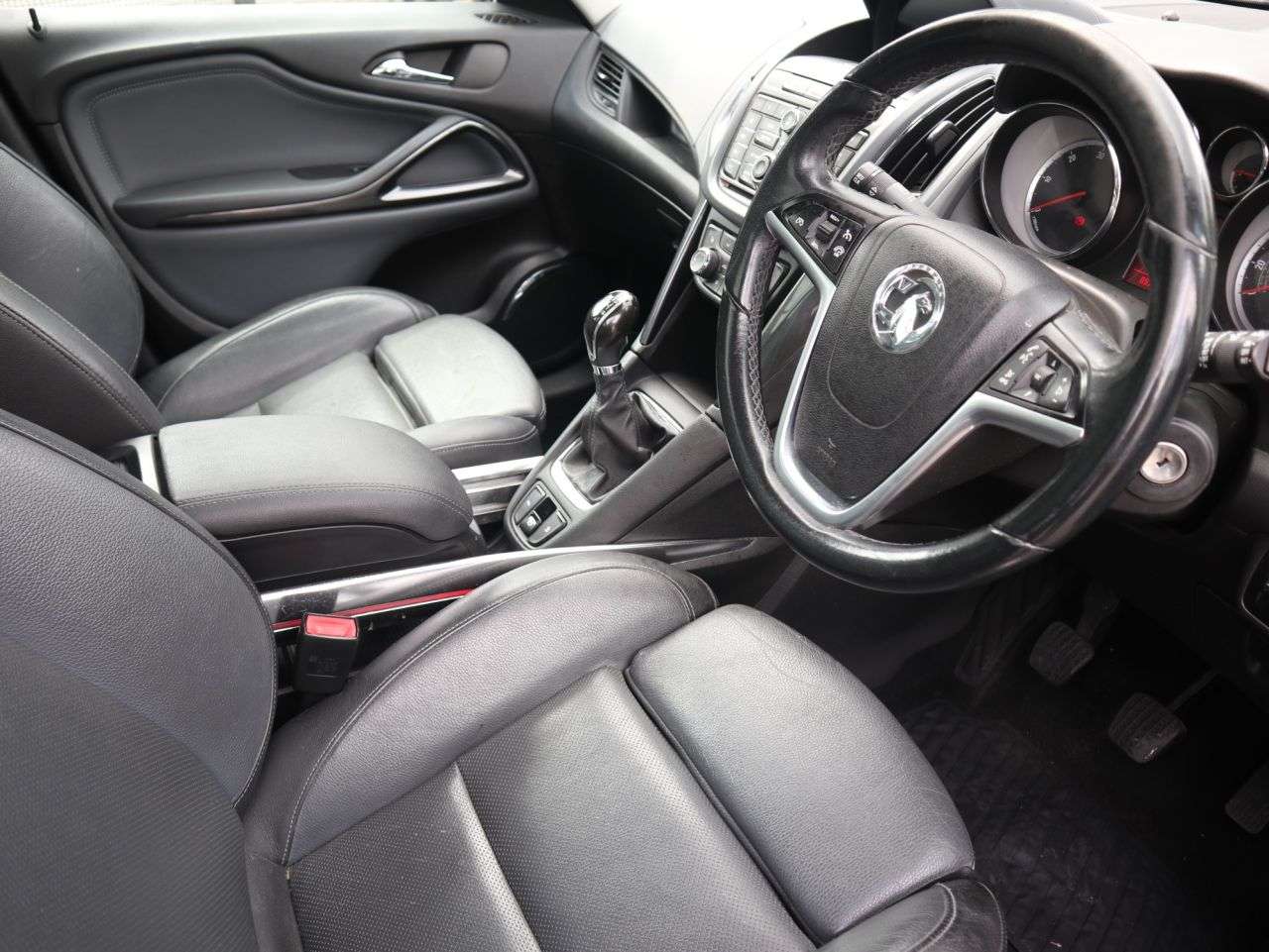 2015 VAUXHALL ZAFIRA TOURER 2015 VAUXHALL ZAFIRA TOURER
