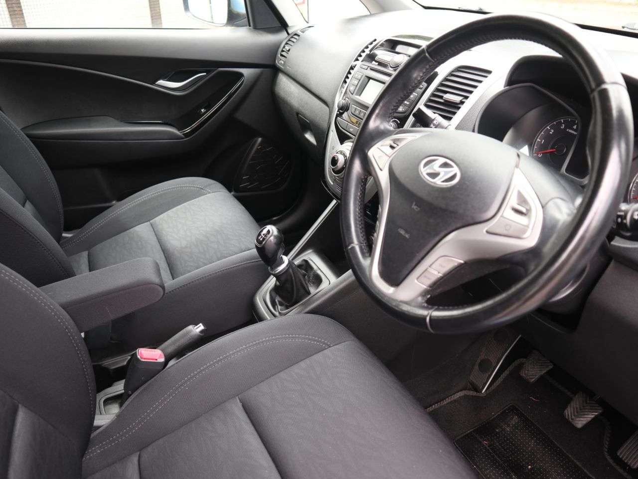 2015 HYUNDAI IX20 2015 HYUNDAI IX20