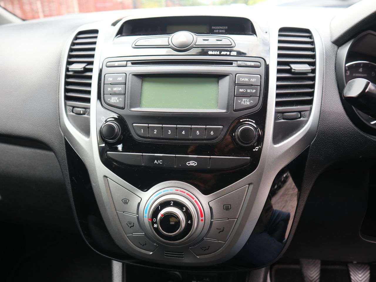 2015 HYUNDAI IX20 2015 HYUNDAI IX20