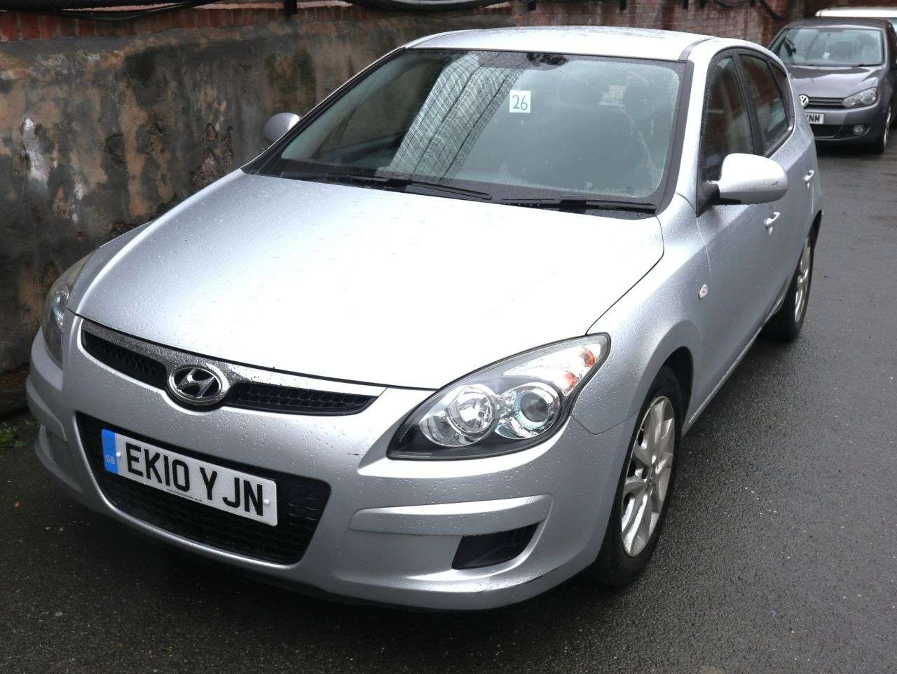 A 2010 HYUNDAI I30 1.6 Comfort Hatchback 5dr Petrol Manual Euro 4 (124 bhp) *2 YEAR WTY FROM £ A 2010 HYUNDAI I30 1.6 Comfort Hatchback 5dr Petrol Manual Euro 4 (124 bhp) *2 YEAR WTY FROM £