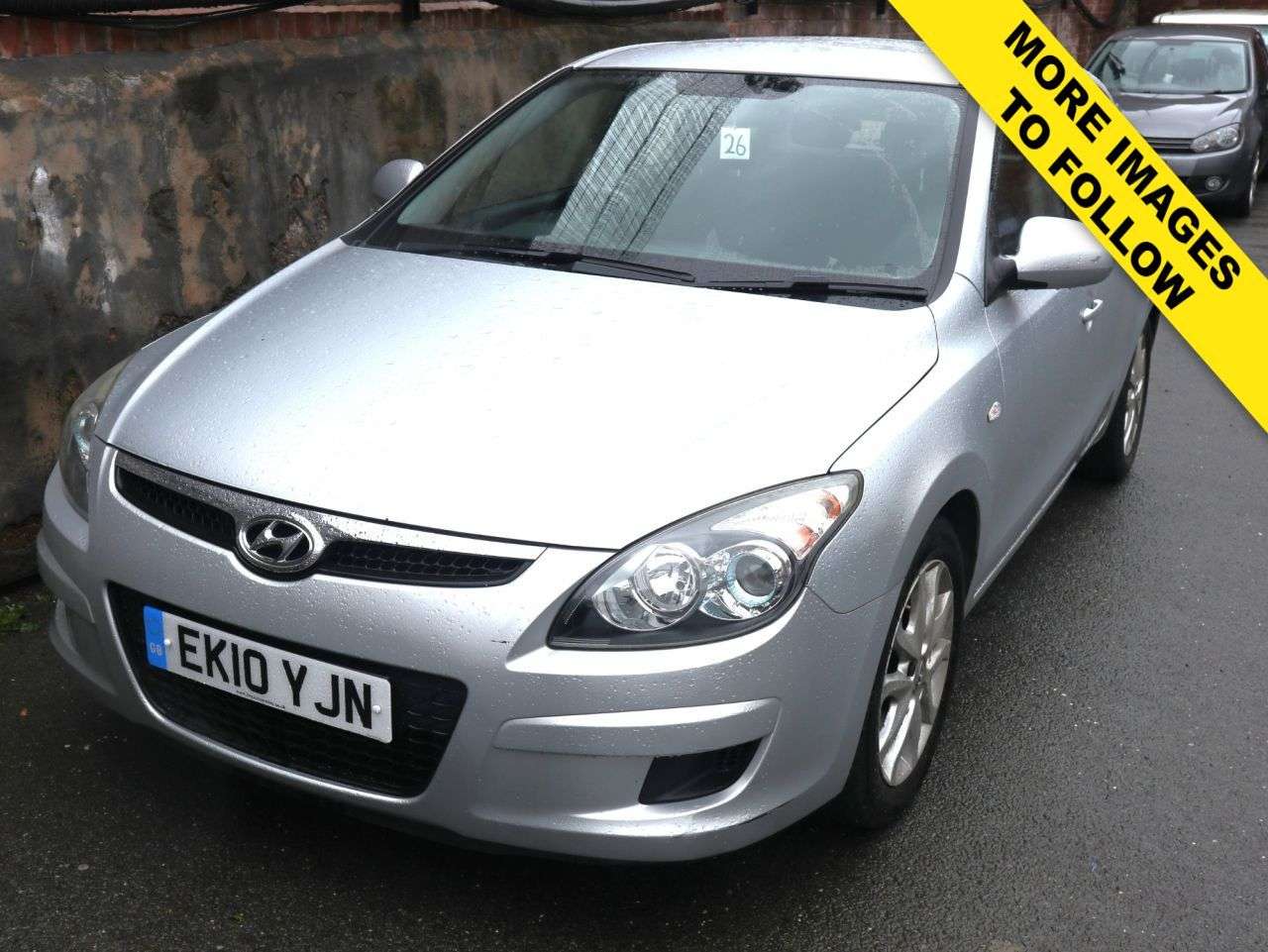 A 2010 HYUNDAI I30 1.6 Comfort Hatchback 5dr Petrol Manual Euro 4 (124 bhp) *2 YEAR WTY FROM £ A 2010 HYUNDAI I30 1.6 Comfort Hatchback 5dr Petrol Manual Euro 4 (124 bhp) *2 YEAR WTY FROM £