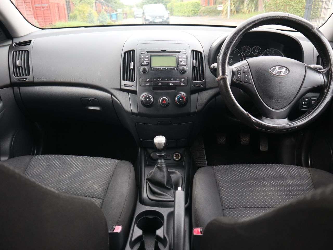 A 2010 HYUNDAI I30 1.6 Comfort Hatchback 5dr Petrol Manual Euro 4 (124 bhp) *2 YEAR WTY FROM £ A 2010 HYUNDAI I30 1.6 Comfort Hatchback 5dr Petrol Manual Euro 4 (124 bhp) *2 YEAR WTY FROM £